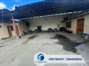 VENDO CASA AMPLIA EN RICAURTE