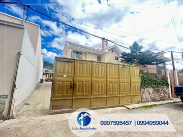 VENDO CASA AMPLIA EN RICAURTE