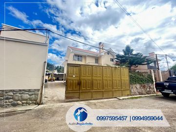 VENDO CASA AMPLIA EN RICAURTE