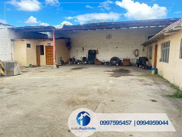VENDO CASA AMPLIA EN RICAURTE