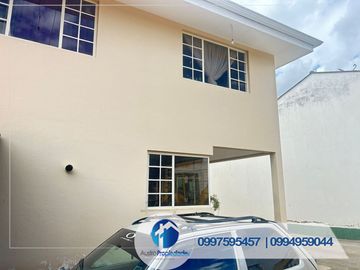 VENDO CASA AMPLIA EN RICAURTE