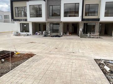 CASA POR ESTRENAR DE VENTA EN RICAURTE APLICA CREDITO VIP