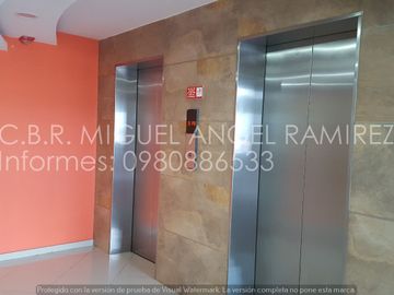 ¡Vendo! Departamento La Vista Towers 2 Dormitorios, Cerca City Mall La Rotonda