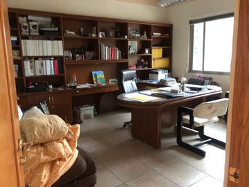 VENDO CASA EN CIRCUITO NOVELISTAS SATELITE NAUCALPAN ESTADO DE MEXICO