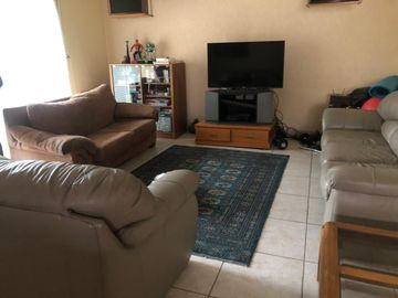 VENDO CASA EN CIRCUITO NOVELISTAS SATELITE NAUCALPAN ESTADO DE MEXICO