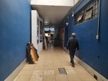 SE VENDE LOCAL COMERCIAL EN LA VICTORIA A 5 CUADRAS DEL EMPORIO COMERCIAL DE GAMARRA
