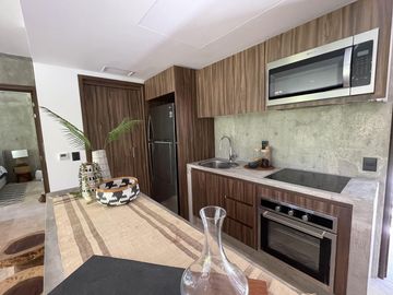 DEPARTAMENTO DE LUJO CON CENOTE PRIVADO A METROS DE LA PLAYA EN TULUM