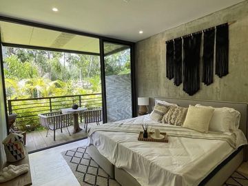DEPARTAMENTO DE LUJO CON CENOTE PRIVADO A METROS DE LA PLAYA EN TULUM