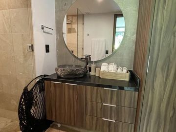DEPARTAMENTO DE LUJO CON CENOTE PRIVADO A METROS DE LA PLAYA EN TULUM