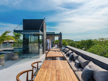 DEPARTAMENTO DE LUJO CON CENOTE PRIVADO A METROS DE LA PLAYA EN TULUM