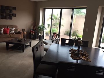 Casa en venta, Urb. Maralago - Samborondón