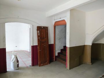 VENDO CASA CON TERRENO DE 355 MT2 EXCELENTE UBICACION