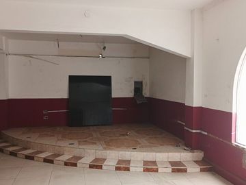 VENDO CASA CON TERRENO DE 355 MT2 EXCELENTE UBICACION