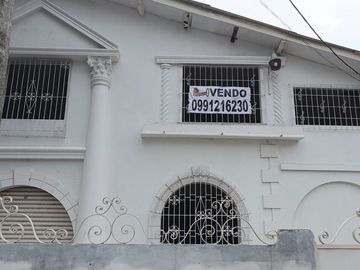 VENDO CASA CON TERRENO DE 355 MT2 EXCELENTE UBICACION
