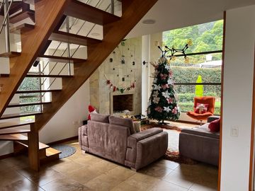 Casa campestre en venta en cota cundinamarca rodeada por naturaleza y con hermosa vista