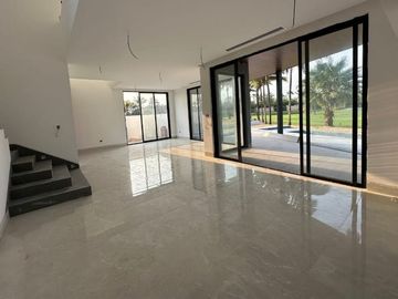 En venta exclusiva casa de estreno en Mocoli Golf, Isla Mocoli, Samborondon