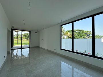 En venta exclusiva casa de estreno en Mocoli Golf, Isla Mocoli, Samborondon