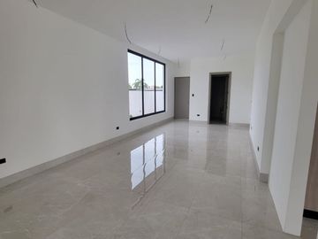 En venta exclusiva casa de estreno en Mocoli Golf, Isla Mocoli, Samborondon
