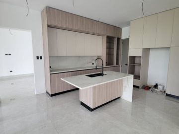 En venta exclusiva casa de estreno en Mocoli Golf, Isla Mocoli, Samborondon