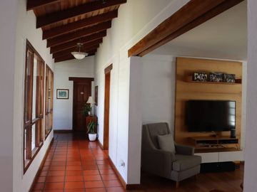 En Venta Hermosa Casa 1 Sola Planta – San Rafael