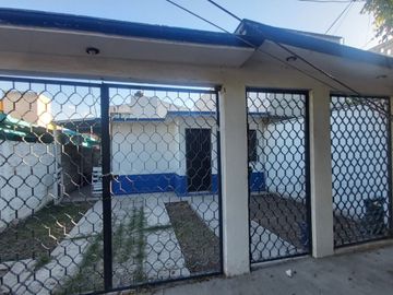 CASA DE UN PISO EN VENTA COLONIA MAGISTERIAL EN QUERETARO, CERCANA A HOSPITAL SAN JOSÉ