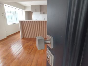 CON VISTA A LA MONTAÑA PICOL VENTA DE DEPARTAMENTO DE 3 DORMITORIOS EN RESIDENCIAL CIELO AZUL LARAPA