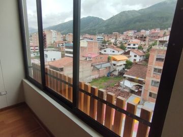 CON VISTA A LA MONTAÑA PICOL VENTA DE DEPARTAMENTO DE 3 DORMITORIOS EN RESIDENCIAL CIELO AZUL LARAPA