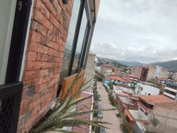 CON VISTA A LA MONTAÑA PICOL VENTA DE DEPARTAMENTO DE 3 DORMITORIOS EN RESIDENCIAL CIELO AZUL LARAPA