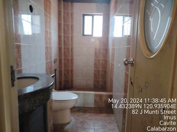 HOUSE AND LOT FOR SALE IN IMUS CAVITE- FORECLOSED