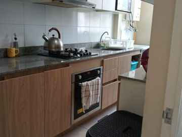 VENTA DE MODERNO DEPARTAMENTO EN CONDOMINIO - CONFORT Y ESTILO