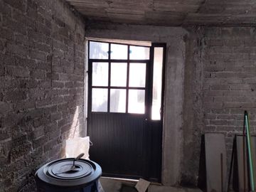VENDO CASA PARA DECORAR. 4 RECAMARAS. JARDIN, ESTUDIO EN CHALCO