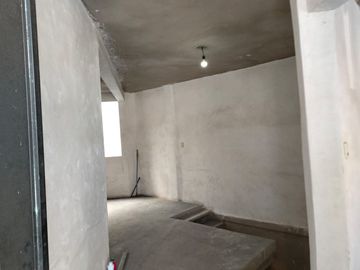 VENDO CASA PARA DECORAR. 4 RECAMARAS. JARDIN, ESTUDIO EN CHALCO