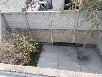 VENDO CASA PARA DECORAR. 4 RECAMARAS. JARDIN, ESTUDIO EN CHALCO