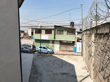 VENDO CASA PARA DECORAR. 4 RECAMARAS. JARDIN, ESTUDIO EN CHALCO
