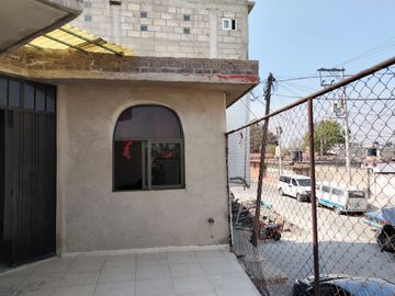 VENDO CASA PARA DECORAR. 4 RECAMARAS. JARDIN, ESTUDIO EN CHALCO