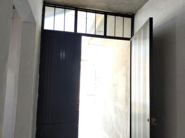 VENDO CASA PARA DECORAR. 4 RECAMARAS. JARDIN, ESTUDIO EN CHALCO