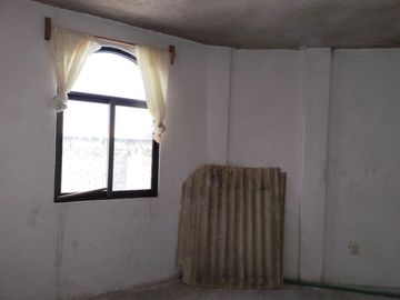 VENDO CASA PARA DECORAR. 4 RECAMARAS. JARDIN, ESTUDIO EN CHALCO