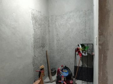 VENDO CASA PARA DECORAR. 4 RECAMARAS. JARDIN, ESTUDIO EN CHALCO