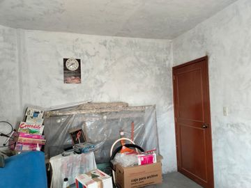 VENDO CASA PARA DECORAR. 4 RECAMARAS. JARDIN, ESTUDIO EN CHALCO