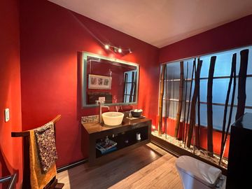 EXCELENTE RESIDENCIA EN VALLE REAL