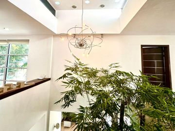 EXCELENTE RESIDENCIA EN VALLE REAL
