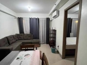 2BR w/ Balcony SHORE Manila Bay view