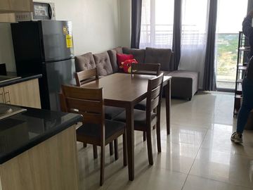 2BR w/ Balcony SHORE Manila Bay view