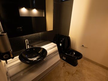 ESPECTACULAR casa DE LUJO en la privada más exclusiva dentro de la ciudad, Bosques de Altabrisa