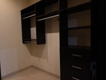 ESPECTACULAR casa DE LUJO en la privada más exclusiva dentro de la ciudad, Bosques de Altabrisa