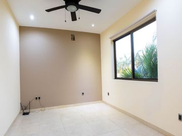 ESPECTACULAR casa DE LUJO en la privada más exclusiva dentro de la ciudad, Bosques de Altabrisa