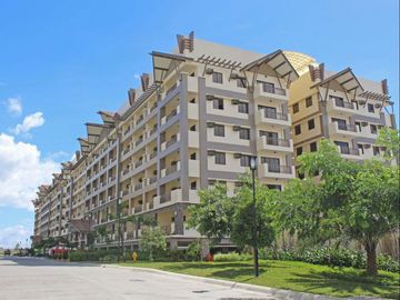 Resale unit 3BR Condo with Parking at Verawood Acacia Taguig DMCIHOMES