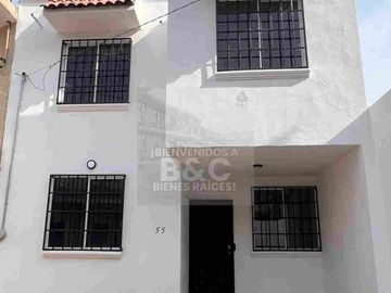 SE VENDE CASA