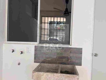 SE VENDE CASA