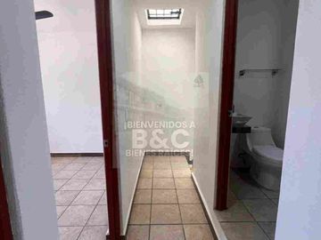 SE VENDE CASA
